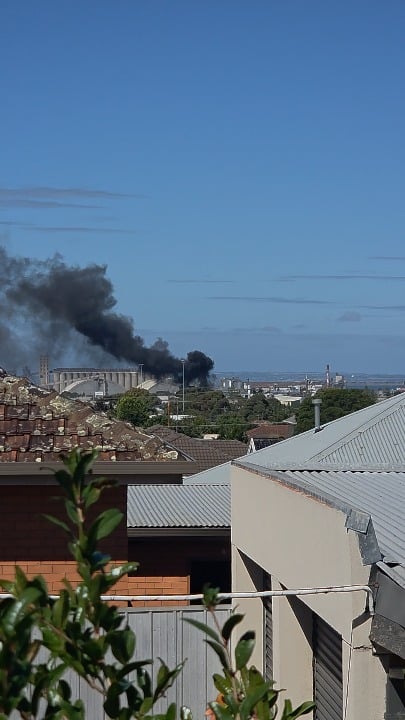 Air Quality Alert Issued for Geelong After North Suburb Explosions